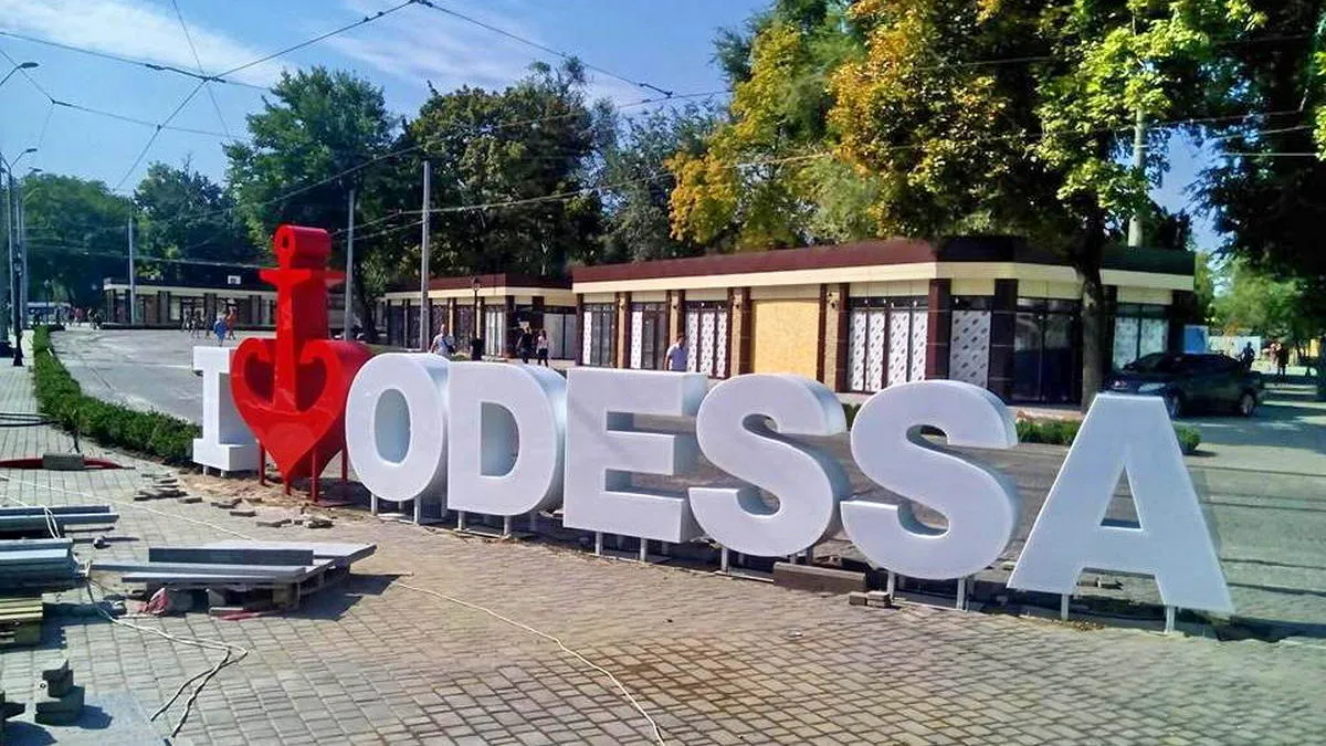 Не поділили дорогу і дійшло до стрілянини: в Одесі водій «Таврії» вбив чоловіка за кермом Chevrolet
