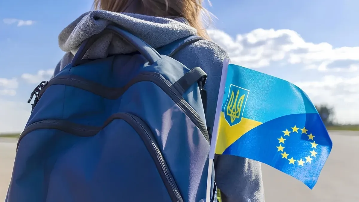 Скільки українців зараз перебувають за кордоном: у Верховній Раді назвали загальну кількість