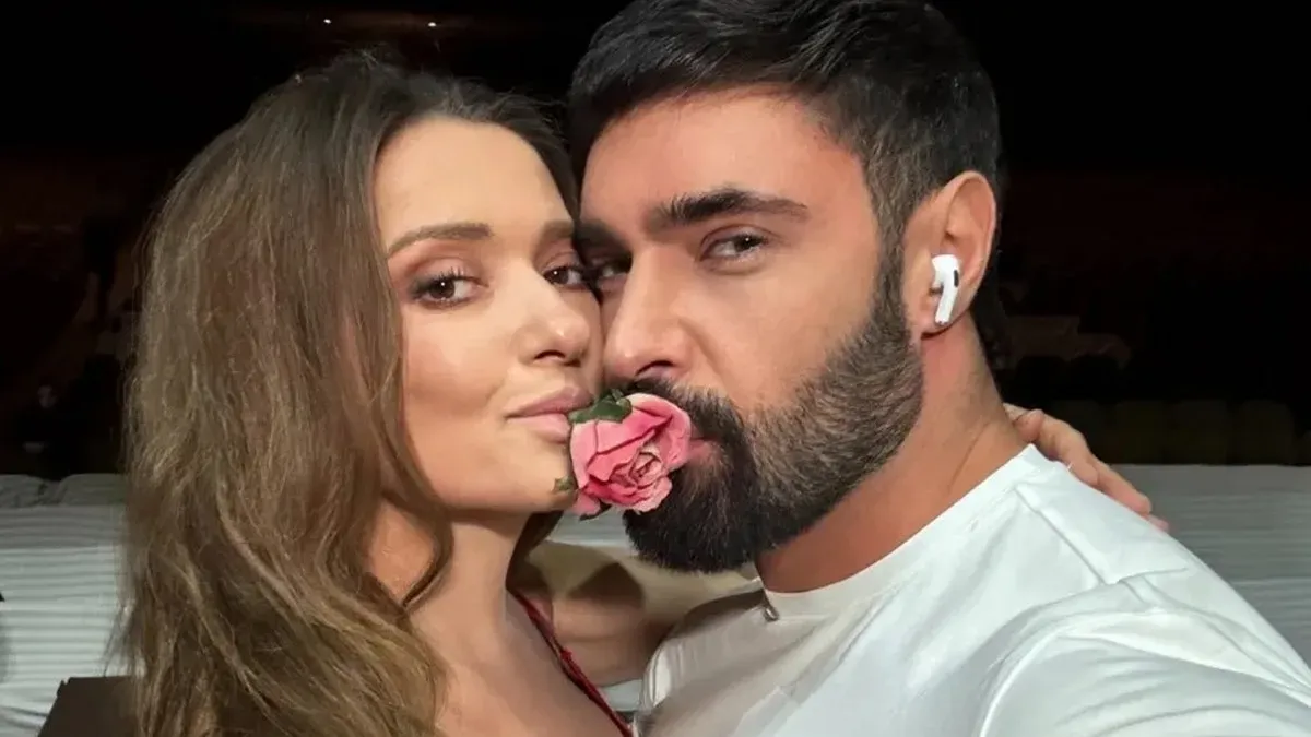 «Плакала в трубку півгодини»: Козловський розповів про стосунки з Могилевською після палкого поцілунку