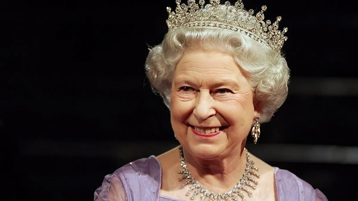 Єлизавета II і часник: яку заборону свого часу запровадили у Букінгемському палаці