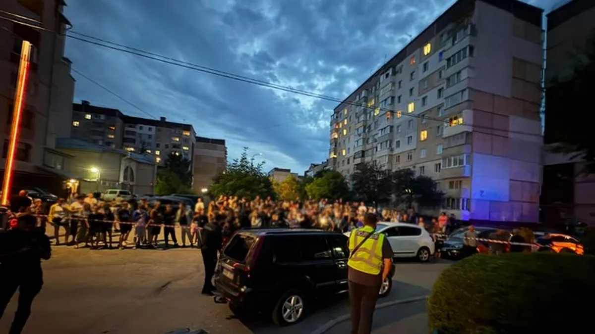 У Тернополі група людей напала на автомобіль ТЦК: поліція встановлює учасників конфлікту