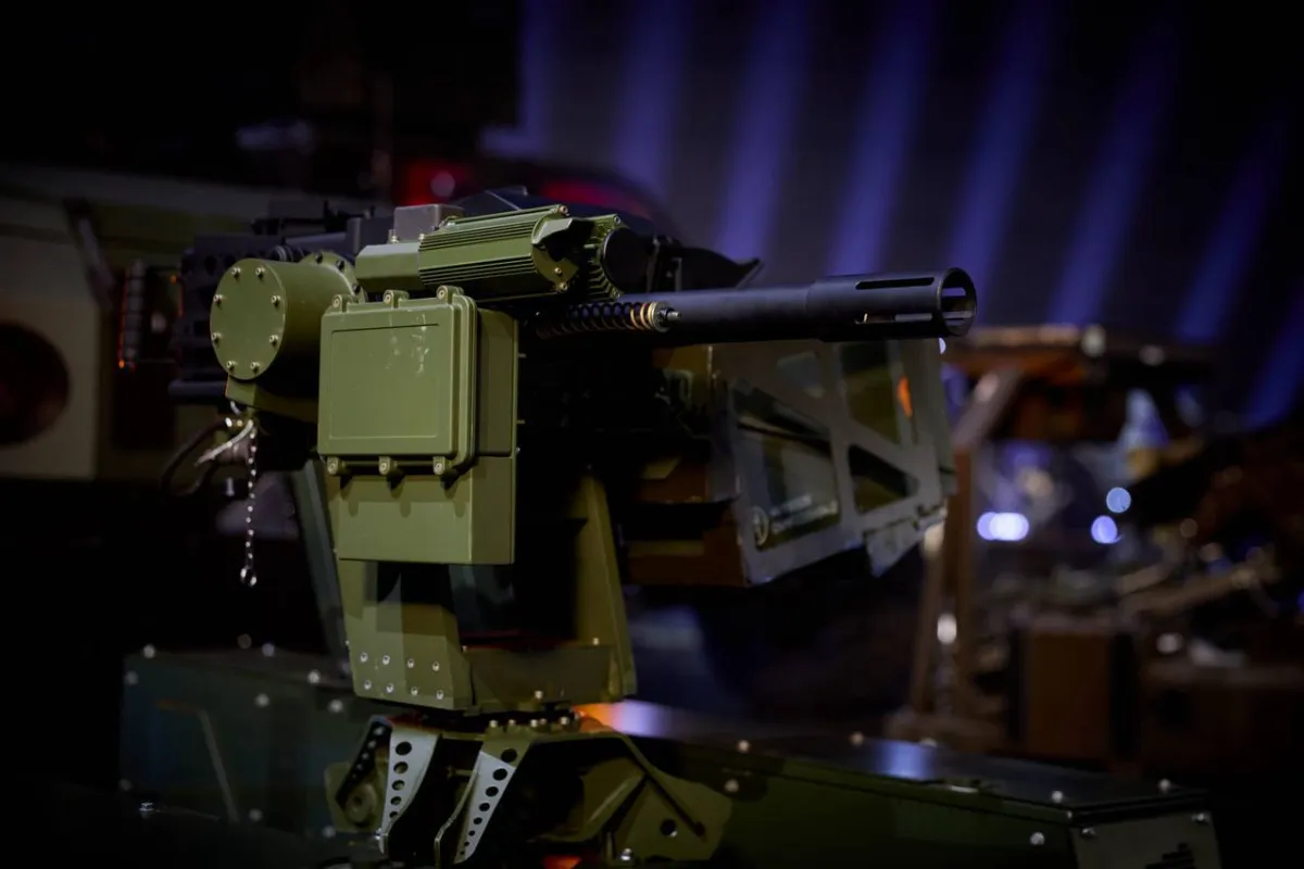 Позицію ворога зайняли дрони ЗСУ: вперше в історії людства роботи пішли в атаку і взяли полонених