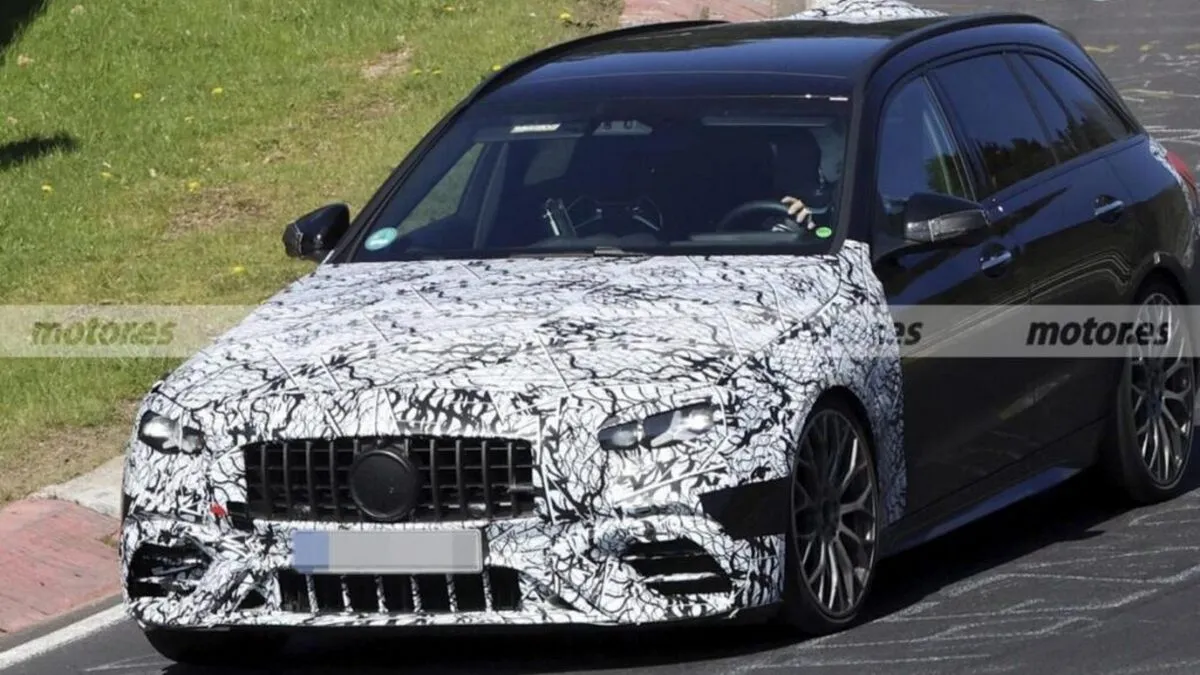 Новий універсал Mercedes-AMG C 53 Estate 2027 помітили на Нюрнбургрингу: що побачили фахівці на тестах