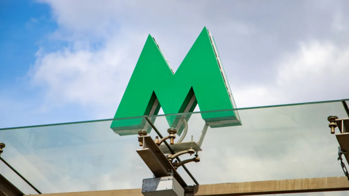 У Києві можуть дозволити рух зеленою гілкою метро під час повітряної тривоги: джерело повідомило деталі
