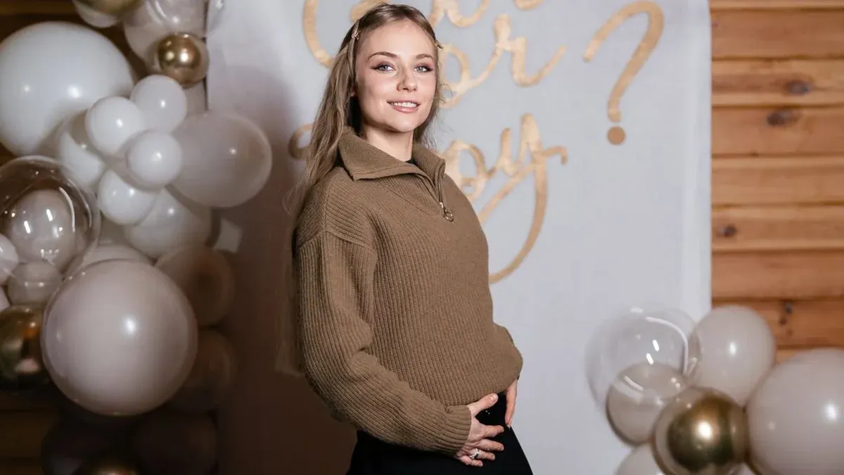 Зірка серіалу «Реванш» Клавдія Дрозд вагітна первістком: акторка показала чоловіка та розкрила стать малюка