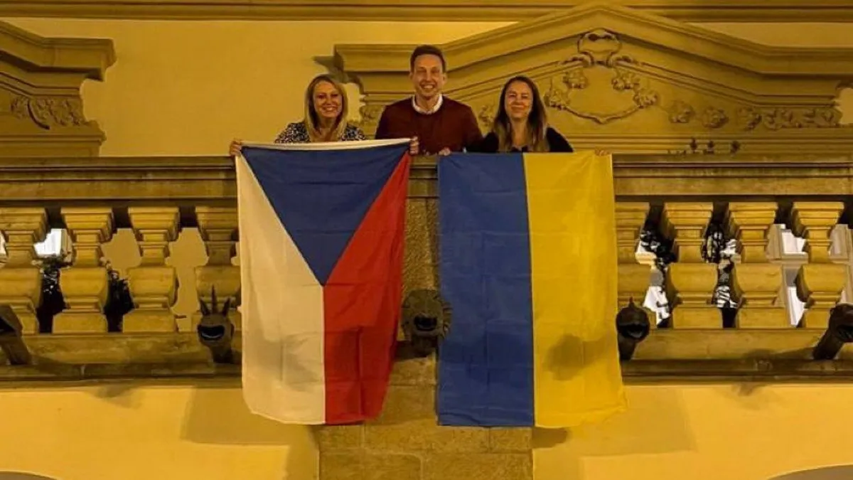 У Чехії пропонують зняти українські прапори з державних будівель: з чим пов'язано рішення