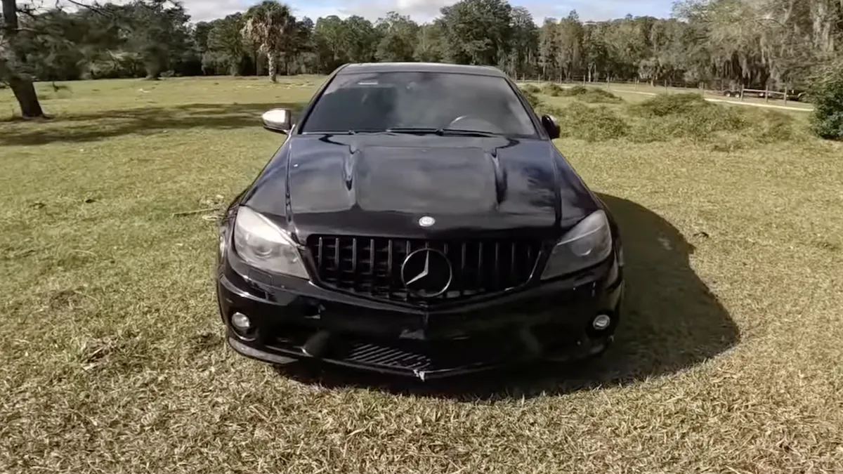 Купив Mercedes-Benz SL 600 за вигідною ціною: блогер не очікував таких проблем уже дорогою додому