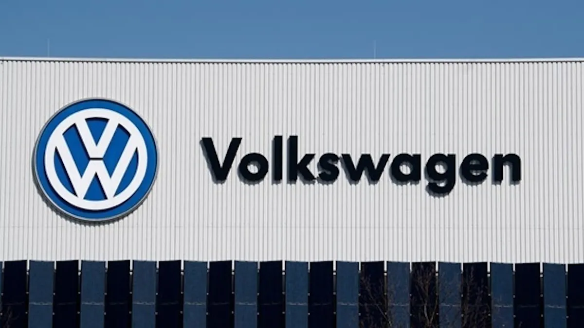 Можуть бути закриті чотири заводи: керівництво автогіганта Volkswagen зробило заяву про стан компанії