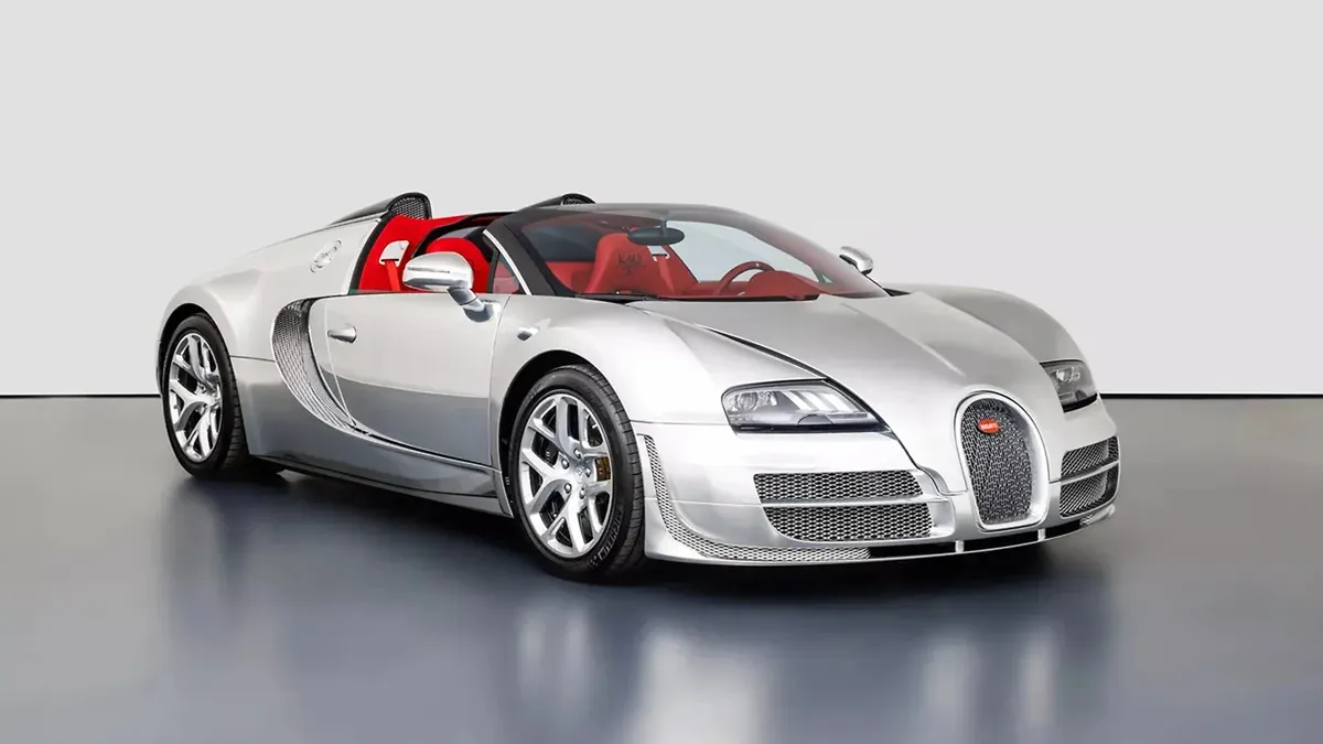 Єдиний і найдорожчий у світі Bugatti Veyron: Фернандо Алонсо придбав гіперкар з алюмінієвим кузовом