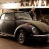 Скарб за 80 000 доларів: механіки випадково відкопали надрідкісний Volkswagen Beetle