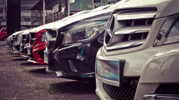 Старі, але золоті: які вживані авто вже наступного року можуть принести несподіваний прибуток