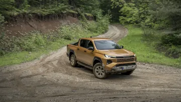 Альтернатива дизелю: Toyota готується перевести пікапи Hilux на відновлювану рослинну олію