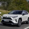 Які авто найчастіше купували українці у серпні: лідер продав понад 400 машин
