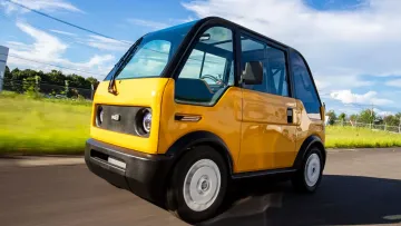 Крихітка за 7000 доларів: японці представили найменший електрокар