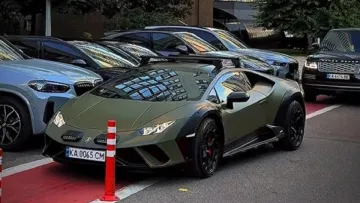 Дикий бугай: в Києві помітили вельми рідкісний Lamborghini — скільки коштує такий «італійський бик»
