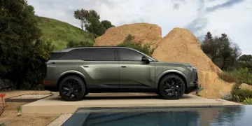 Lexus показав 6‑місний електрокросовер зі «звуком» суперкара: що вміє новий TZ