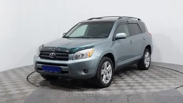Розкрито найпопулярніший колір автомобілів в Україні: білий і чорний не на першому місці