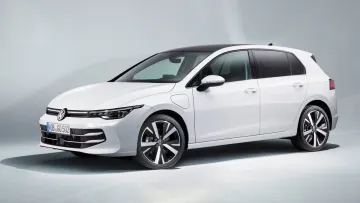 Названо найпопулярніші вживані авто з-за кордону: топ-10 моделей місяця в Україні – Tesla лише восьма
