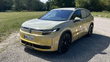 Масивний силует замість обтічних форм: як зміниться електричний Volkswagen ID. Tiguan