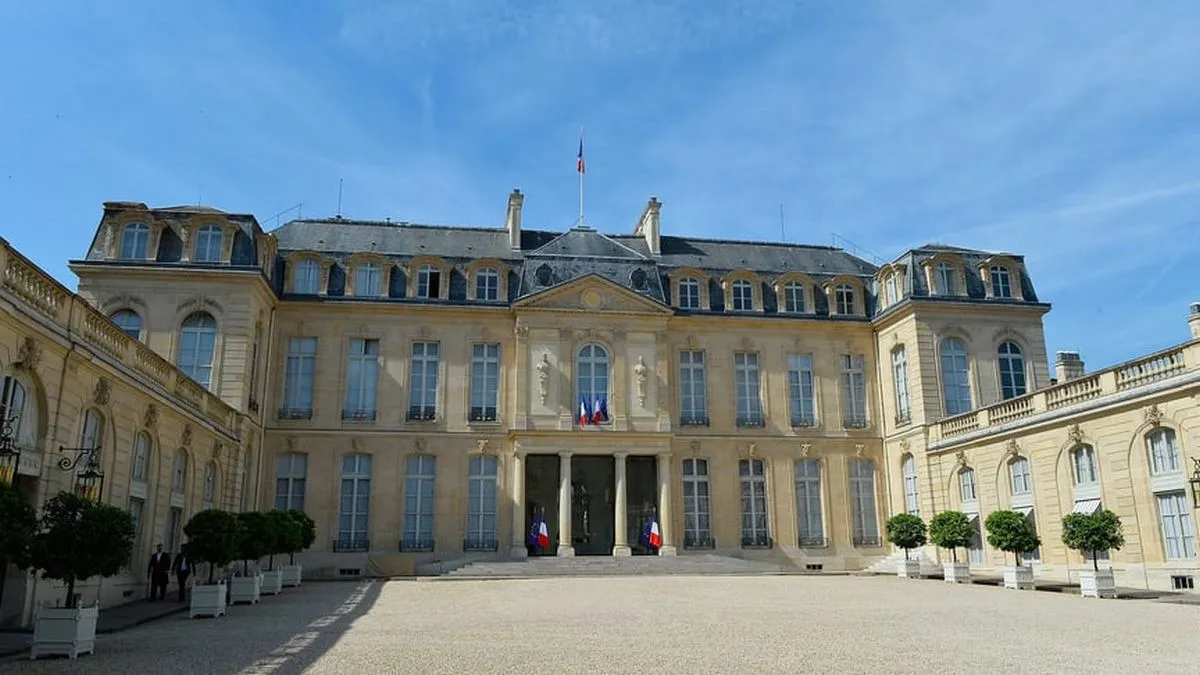 Резиденцію Макрона пограбували: що було викрадено та кого притягнули до відповідальності 