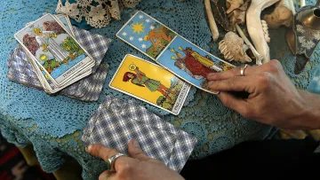 Як карти Таро радять провести останній день тижня: прогноз на п'ятницю 17 липня