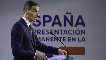 «Хай гавкають»: прем’єр Іспанії гостро відповів Дурову через критику заборони соцмереж для дітей до 16 років