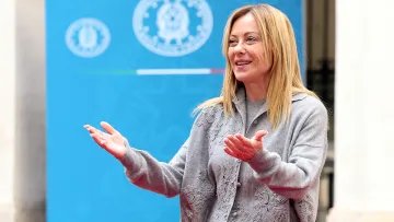 Реставрація церкви в Італії викликала скандал через схожість ангела з Мелоні: деталі інциденту