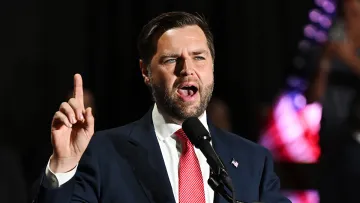 У США кортеж Джея Ді Венса потрапив у ДТП: є постраждалий — подробиці інциденту