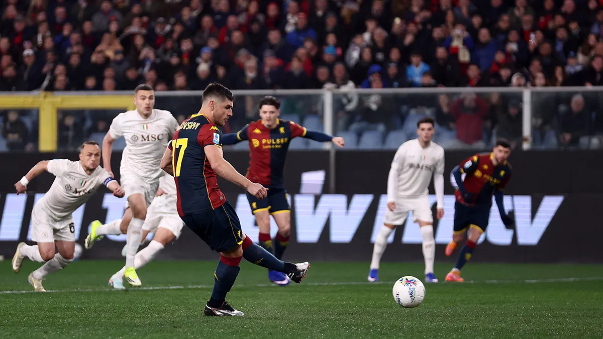 Гол Маліновського не допоміг його команді відібрати очки в чемпіона Італії: Дженоа прикро програла Наполі