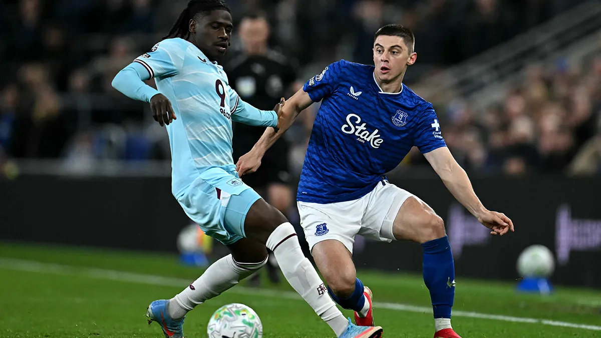 Миколенко та Ярмолюк зіграли в матчах АПЛ: Евертон переміг Бернлі, Брентфорд поділив очки з Борнмутом