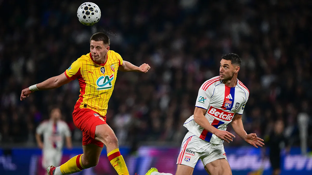 Яремчук забив дебютний гол за Ліон: відео ефектного удару футболіста збірної України в матчі проти Ланса