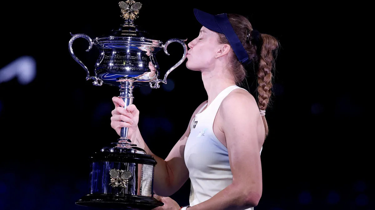 Кривдниця Світоліної Соболенко програла колишній росіянці: в Мельбурні зіграли жіночий фінал Australian Open