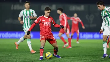 Судаков зробив гольову передачу в матчі чемпіонату Португалії: відео асисту українського хавбека Бенфіки