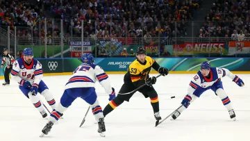 На Олімпіаді завершився груповий етап чоловічого турніру з хокею: визначилися пари першого раунду плейоф