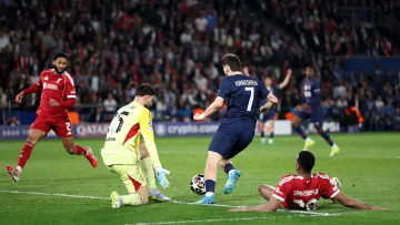 ПСЖ без Забарного обіграв Ліверпуль, а Атлетіко – Барселону: результати матчів 1/4 фіналу Ліги чемпіонів