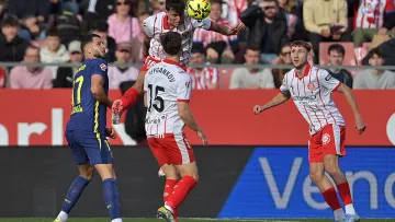 Циганков та Ванат зіграли за Жирону в останньому матчі року: команда українців програла Атлетіко