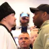 Усик провів фінальну битву поглядів із Дюбуа перед боєм: у британця не витримали нерви – відео епізоду