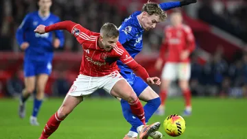 В АПЛ відбулося «українське дербі»: Зінченко зіграв проти Миколенка в матчі Ноттінгем Форест – Евертон 