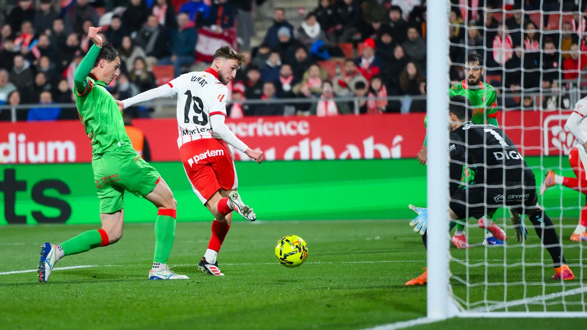 Ванат забив за Жирону у другій грі поспіль: відео ефектного гола п’ятою від нападника збірної України