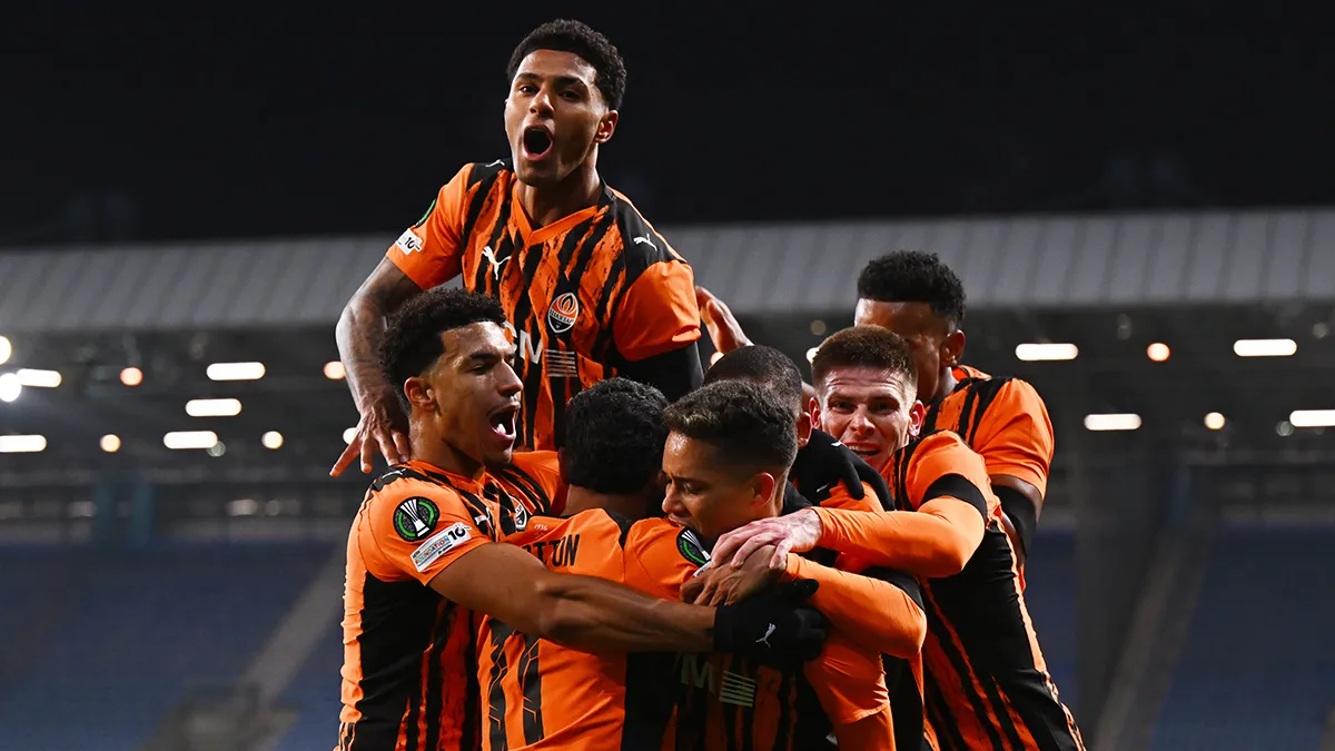 Шахтар розгромив АЗ за присутності Ріната Ахметова: результати перших матчів 1/4 фіналу Ліги конференцій