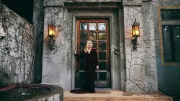 «Я не можу навіть відкрити пляшку»: як розсіяний склероз змінює життя Крістіни Епплгейт