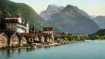 Фіорди, льодовики й місто з історією: National Geographic порадив куди поїхати у 2027 році