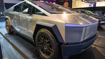 Доступний футуризм чи порятунок продажів: Tesla радикально знизила ціни на лінійку Cybertruck