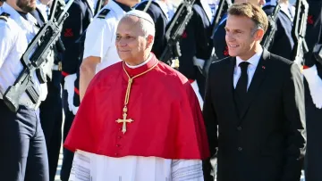 Папа Лев XIV відвідує Францію: понтифік провів месу в Парижі перед 700 тисячами людей