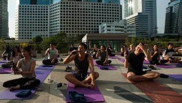 Як швидко заспокоїти нерви без медикаментів: натуральні напої та дихальні вправи, що знімуть гострий стрес 