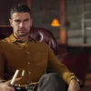 Гай Річі та Netflix анонсують продовження серіалу «Джентльмени»: в мережі показали фото зі зйомок шоу