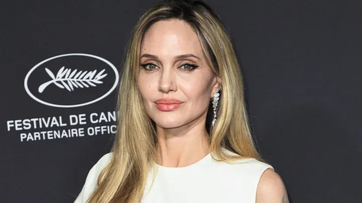 Анджеліна Джолі після Херсону відвідала ще одне українське місто: де помітили зірку Голівуду цього разу