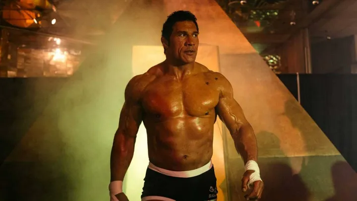 Від колеги Усика по знімальному майданчику до актора-гея: 10 найсексуальніших чоловіків за останні 10 років