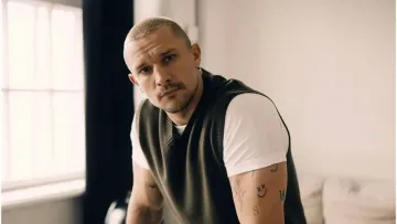 Майбутній «холостяк» Цимбалюк поділився милим сімейним фото: «Найрідніші»