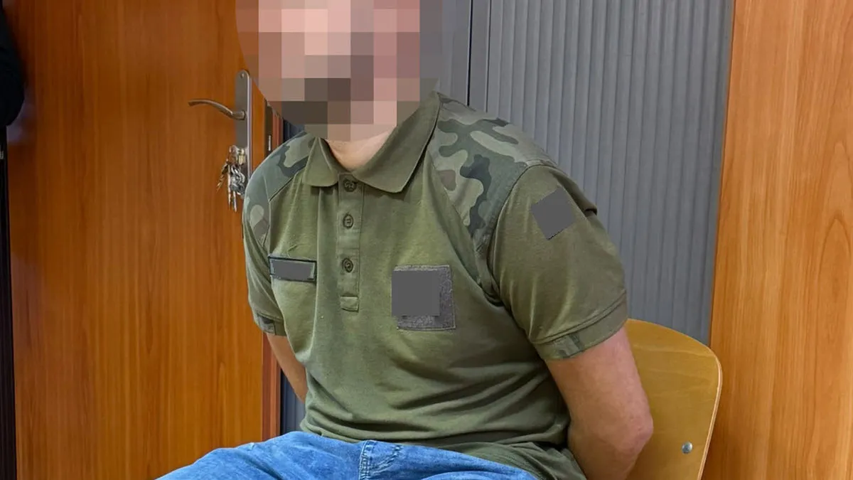 Порізав двох українців у громадському транспорті: у Варшаві затримали 30-річного чоловіка